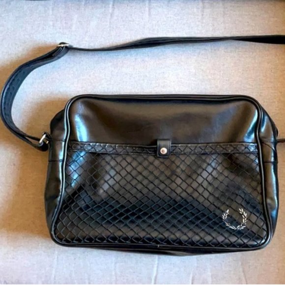 Fred Perry Other - Vintage Fred Perry Shoulder/Messenger Bag